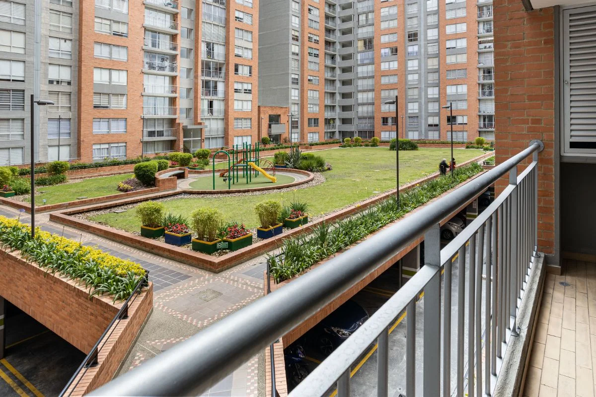 2 Ashtech Presidential Towers – Ultra Luxury 3 & 4 BHK Apartments in Sector 12, Greater Noida West