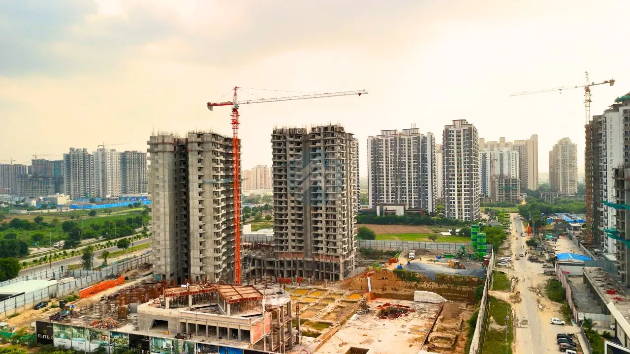 Luxury 3 & 4 BHK Apartments in Sector 10, Greater Noida West |  Elite X